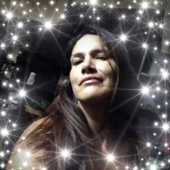 Meet your Posher, Daana - Picture 1 of 1